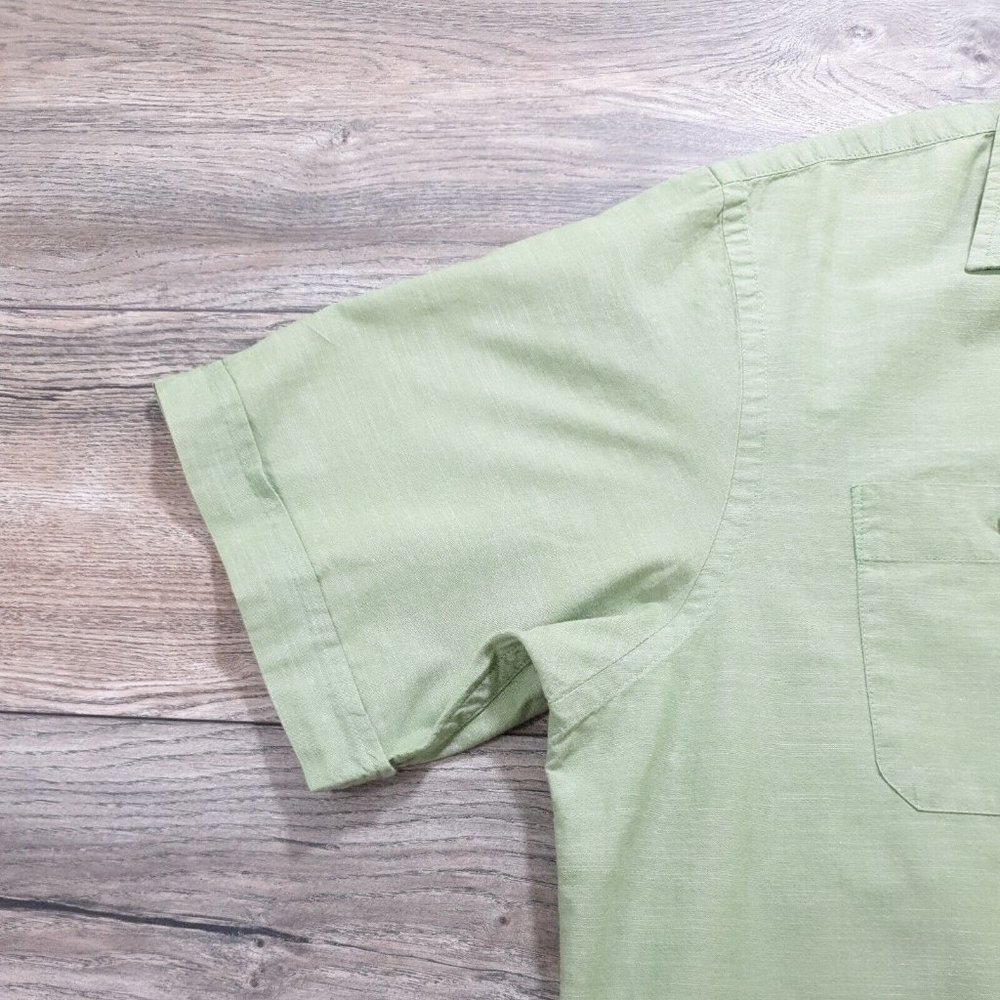 Izod Mens Large Short Sleeve Shirt Office Casual Dress Green Vacation Sport - Picture 5 of 9